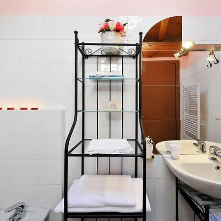 Isella - Mansarda * Carlazzo